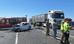 Van'da  trafik kazası: 2 ölü, 4 yaralı