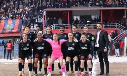 Yüksekova Spor Süper Lig’e Yükseldi!