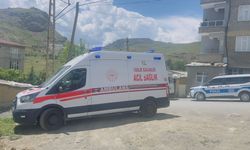 Hakkari’de acı haber kendini iple asarak intihar etti
