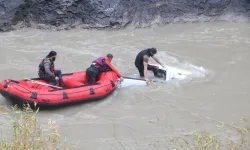 Hakkari'deki kazada 2 Kişi hayatını kaybetti