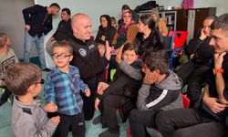 Başkan Aydoğdu’dan engellilere kışlık ayakkabı yardımı