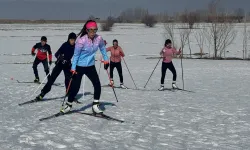 Yüksekovalı Kayakçılar  Türkiye Eleme Yarışmalarına Hazırlanıyor