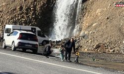 Çukurca’da Bahar Coşkusu: Beyaz Su Şelalesi’ne Yoğun İlgi