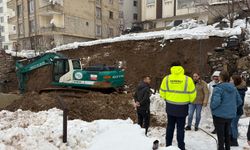 Başkan Şakar ve DSİ Ekipleri Çökme Bölgesinde İnceleme Yaptı