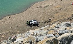 Hakkari Karayolunda Kaza: Araç Şarampole Uçtu