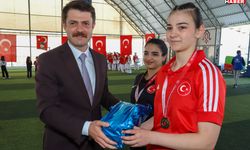 Çukurca’da 19 Mayıs Coşkusu Kortejle Kutlandı