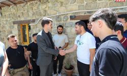 Kaymakam Cebeci, Tarih, Kültür ve Medeniyet Kampı Kapsamında Gelen Öğrencilerle Çukurca Taş Evleri'nde Buluştu