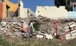 Yüksekova’da 6 Kişilik Aile Evsiz Kaldı