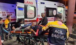 Hakkâri’de jandarmayı görünce kaçan minibüs dereye uçtu: 20 yaralı