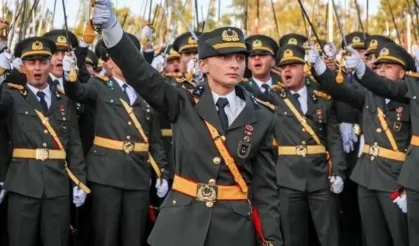 Teğmenler, Türk Silahlı Kuvvetleri'nden ihraç edildi