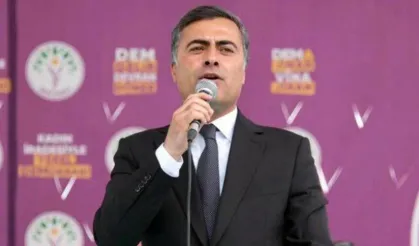 Van Büyükşehir Belediyesi'ne kayyım atandı
