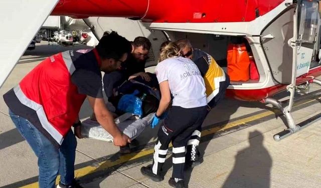 Derecik'te Ambulans Helikopter Hamile kadın için havalandı