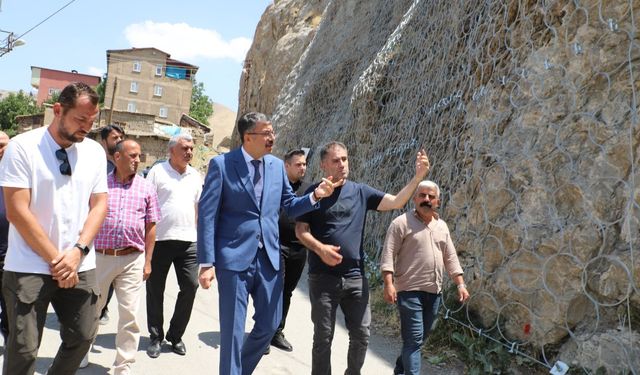 Hakkari Valisi Çelik’ten Mir Kalesi’ne Güvenlik Denetimi