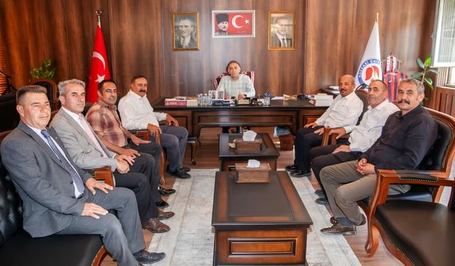 Hakkâri Muhtarları Üniversite Rektörü İle Buluştu