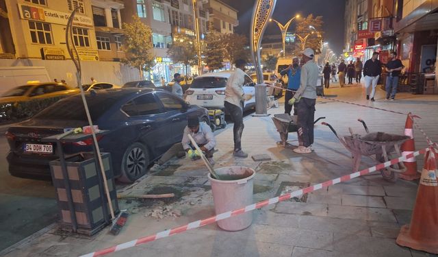 Hakkari’de Kaldırımlar Yenileniyor