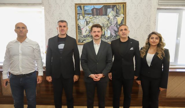 Kaymakam Cebeci’ye hayırlı olsun ziyaretçileri devam ediyor