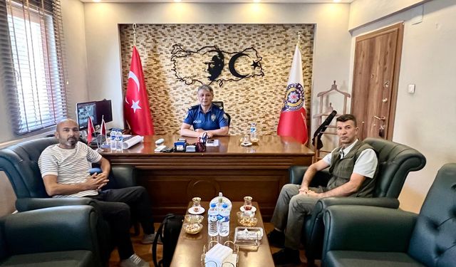 Gazetecilerden müdür Deniz’e hayırlı olsun ziyareti
