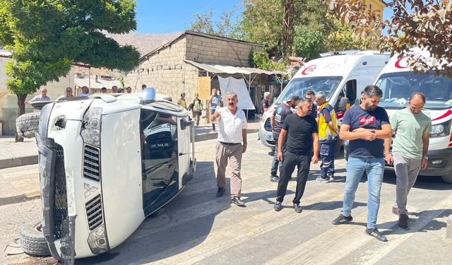 Hakkari’de Trafik Kazası: 2 Yaralı