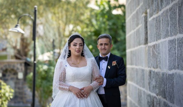 Hakkari’de Demir ( Cole)  Ailesinden Görkemli Düğün