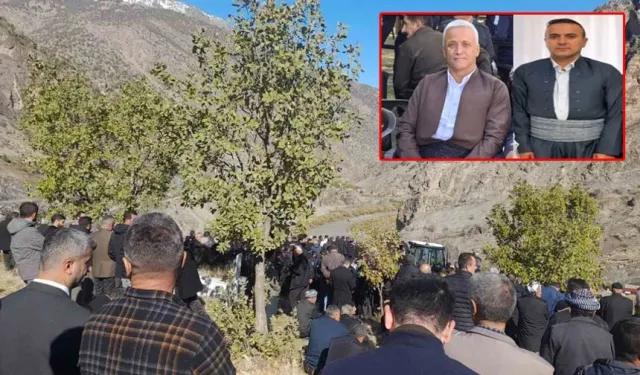 Hakkari'deki kazada vefat eden 2 kişi toprağa verildi