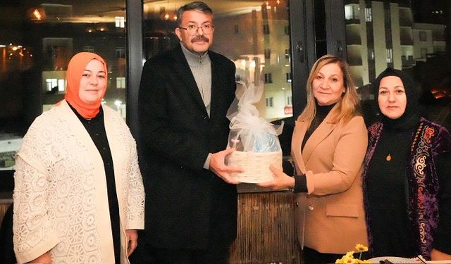 41 Kişilik Trabzon Kafilesinden Hakkâri’ye Kültür Ziyareti