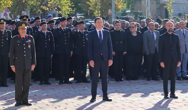 Çukurca’da 10 Kasım Atatürk’ü Anma Programı Düzenlendi