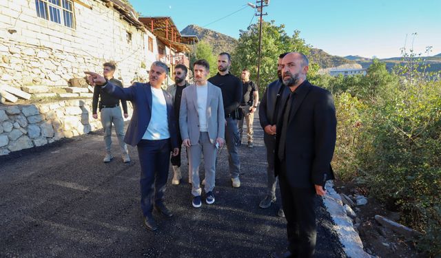 Çukurca'da Yol Çalışmaları Hızla Devam Ediyor