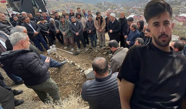 Acı Kazada hayatını kaybeden Rojhat Hakkari'de toprağa verildi