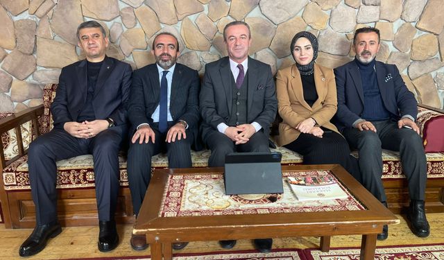 AK Parti İl Başkanı Kaya, Gazetecilerle Bir Araya Geldi