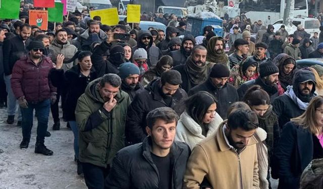 Yüksekova’dan Halep İçin “Saldırılar Dursun” Çağrısı