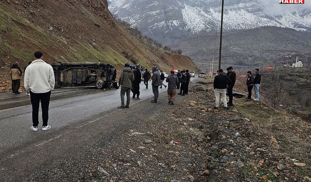 Çukurca’da Korkutan Kaza: 2 Yaralı