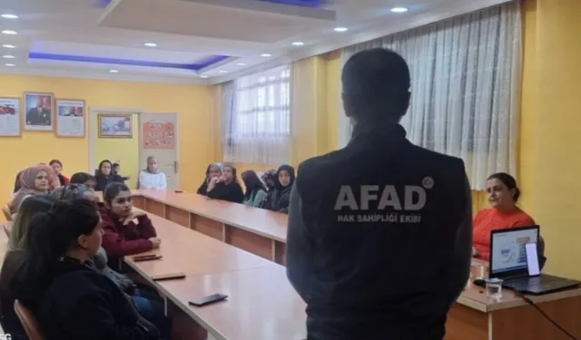 Yüksekova’da Afet Farkındalık Eğitimi Verildi