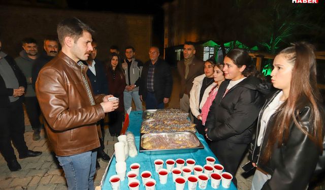 Çukurca’da Öğrencilerden Teravih Çıkışı İkram