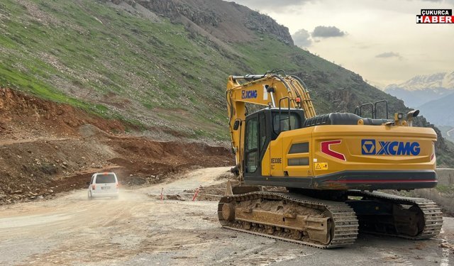 Çukurca Üzümlü Yolunda “İş Makineleri Var, Çalışan Yok” Tepkisi