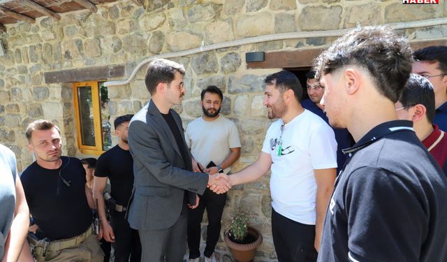 Kaymakam Cebeci, Tarih, Kültür ve Medeniyet Kampı Kapsamında Gelen Öğrencilerle Çukurca Taş Evleri'nde Buluştu
