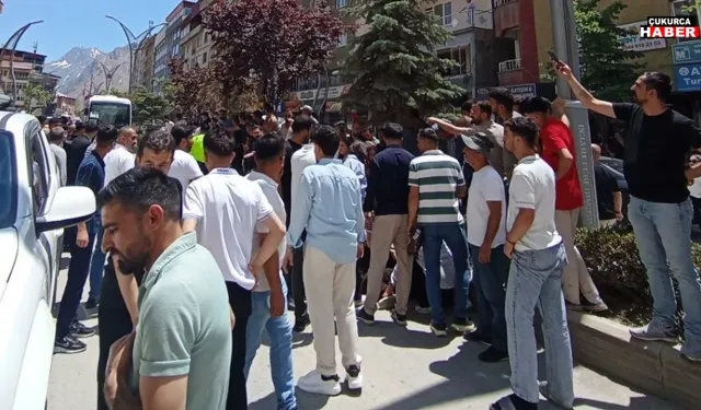 Hakkâri’de Otomobilin Çarptığı Anne ve Kızı Yaralandı