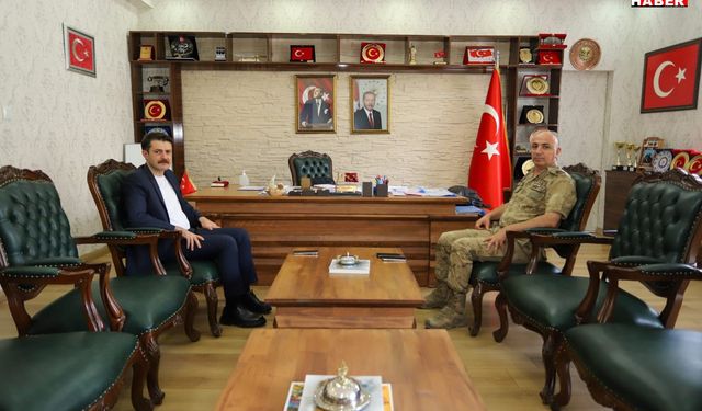 Tuğgeneral Öz’den Kaymakam Cebeci’ye Ziyaret