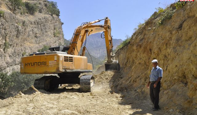 Çukurca’da 32 yıl sonra köylerine dönüş: Kayalar yarılarak yol açılıyor