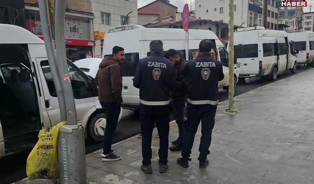 Hakkari’de M Plakalı Minibüslere Zabıta Denetimi