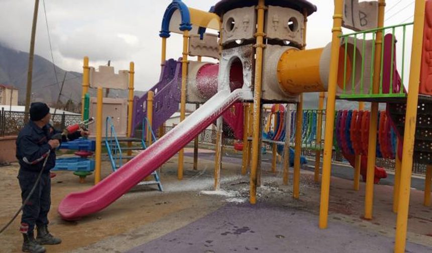 Çocuk Oyun Parkı Ateşe Verildi