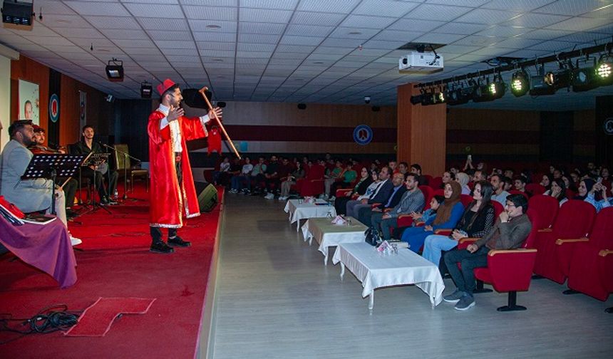 Meddah Kültürü Hakkari Üniversitesi’nde Sahne Aldı
