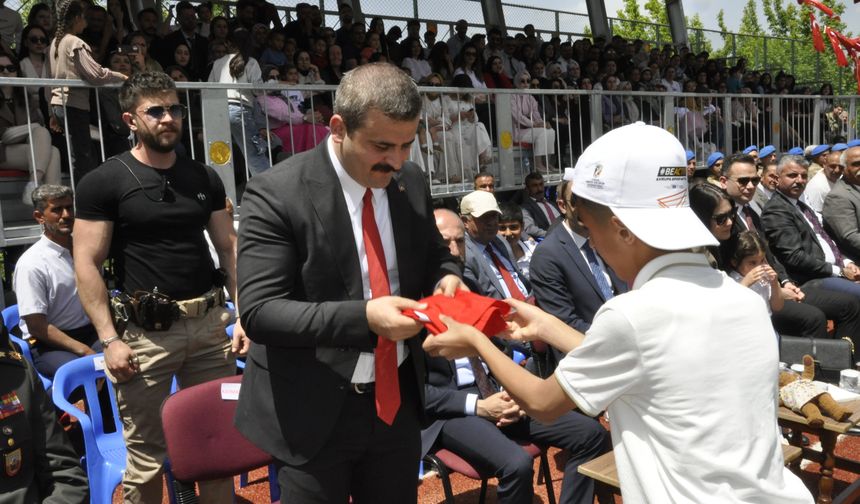 Çukurca'da 19 Mayıs Atatürk'ü Anma, Gençlik ve Spor Bayramı kutlandı