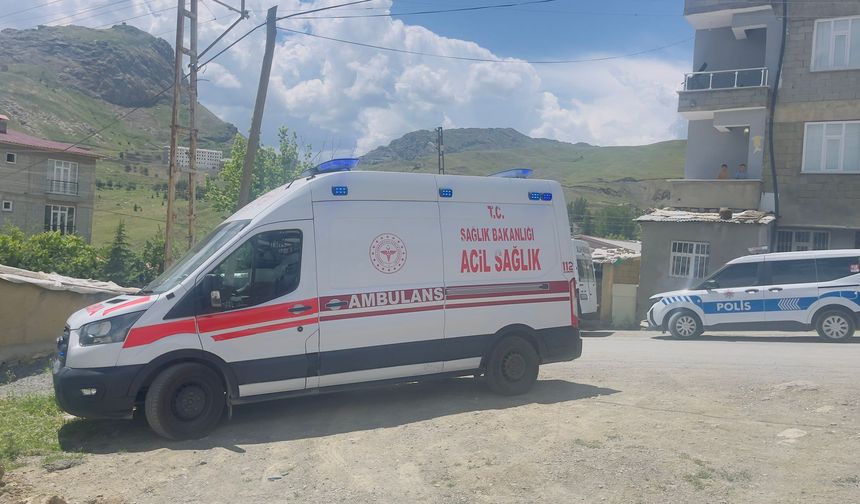Hakkari’de acı haber kendini iple asarak intihar etti
