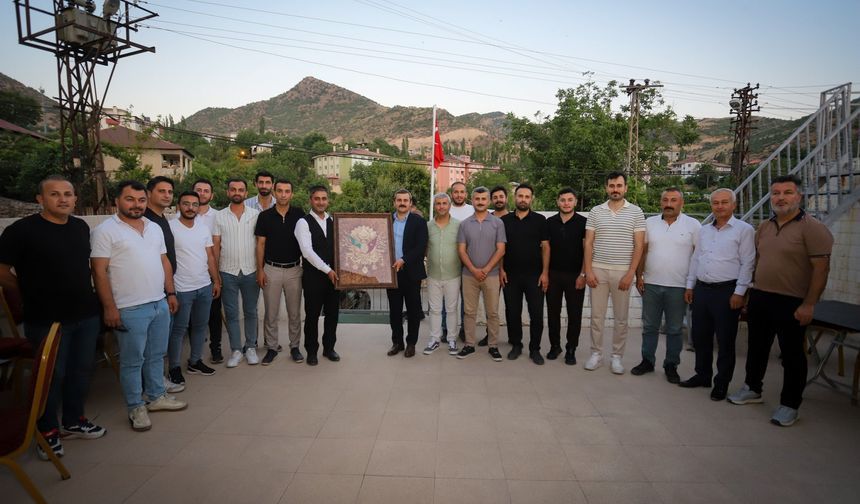 Çukurca’da Veda Zamanı: Kaymakam Kumcu’ya Duygusal Gece