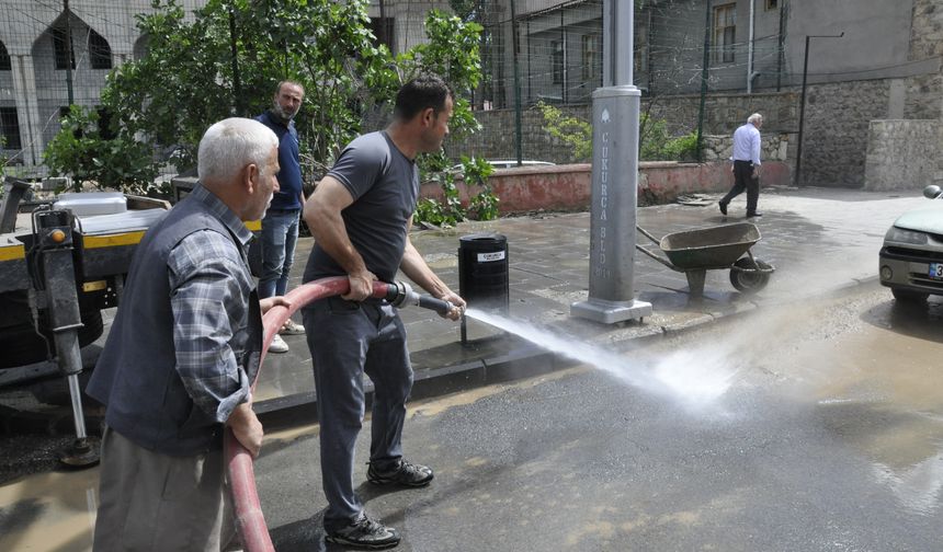 Çukurca belediyesinde bayram temizliği