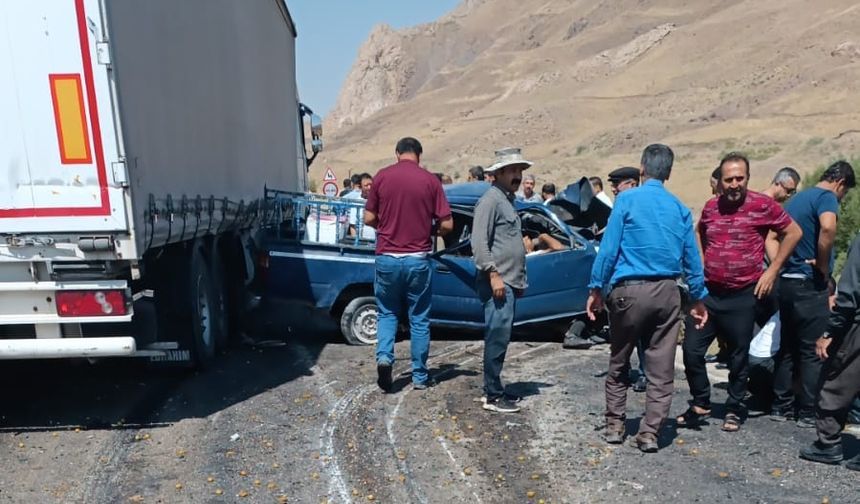 Hakkari-Van Karayolunda Feci Kaza: 4 Ölü, 2 Yaralı