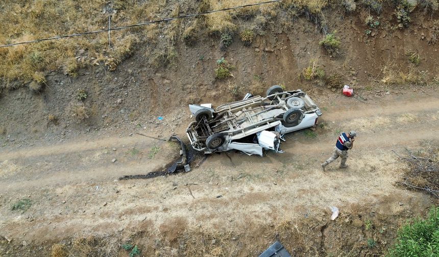 Hakkari’de kaza: 2 Ölü, 1 Ağır Yaralı