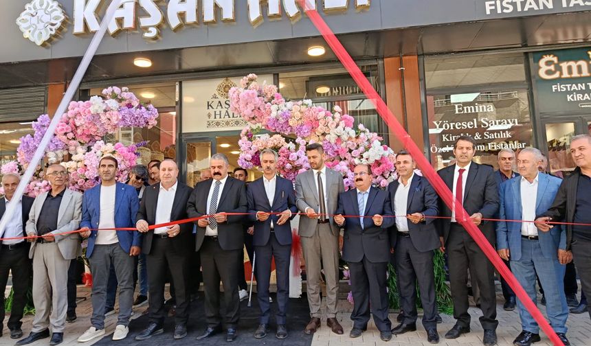 Yüksekova’da “Kaşan Halı” isimli iş yeri açıldı