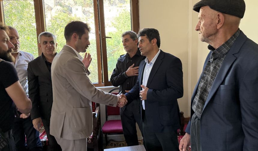 Kaymakam Cebeci Özer ailesinin taziyesinde bulundu