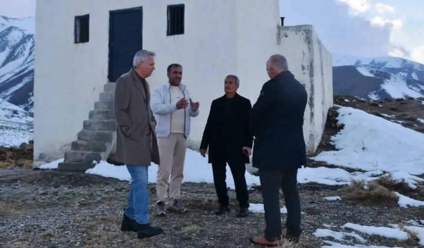 Yüksekova'nın Bataklık köyünde İçme Suyu Sorunu Çözülüyor